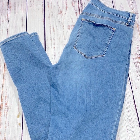 GAP jeans size 32 Tall - Picture 3 of 7